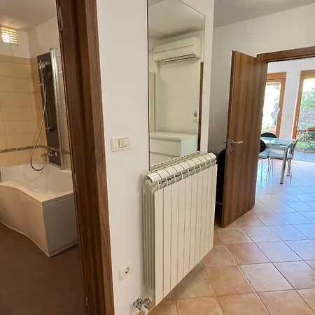 Spatial Center With Parking *