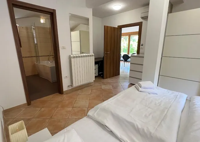 Spatial Center With Parking Portorož